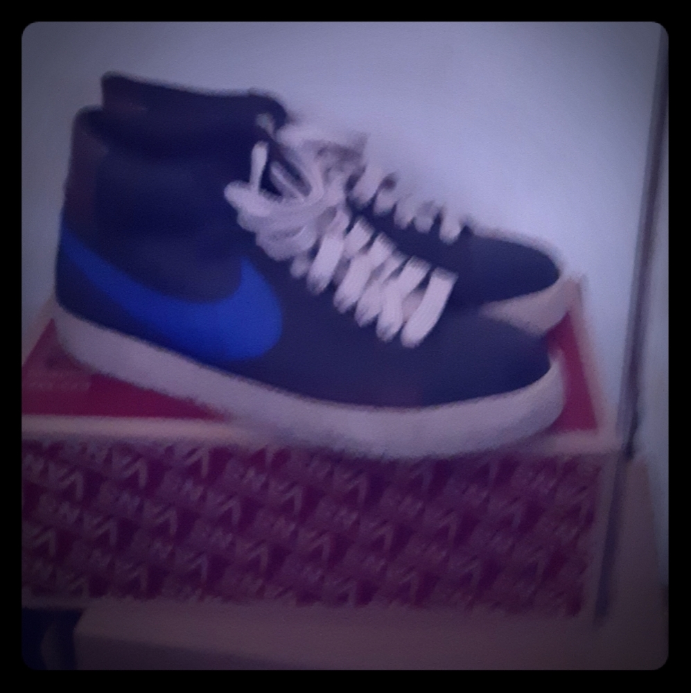 Nike hightop sneakers